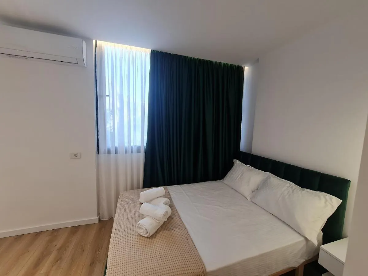 Am Luxury Apartment 티라나