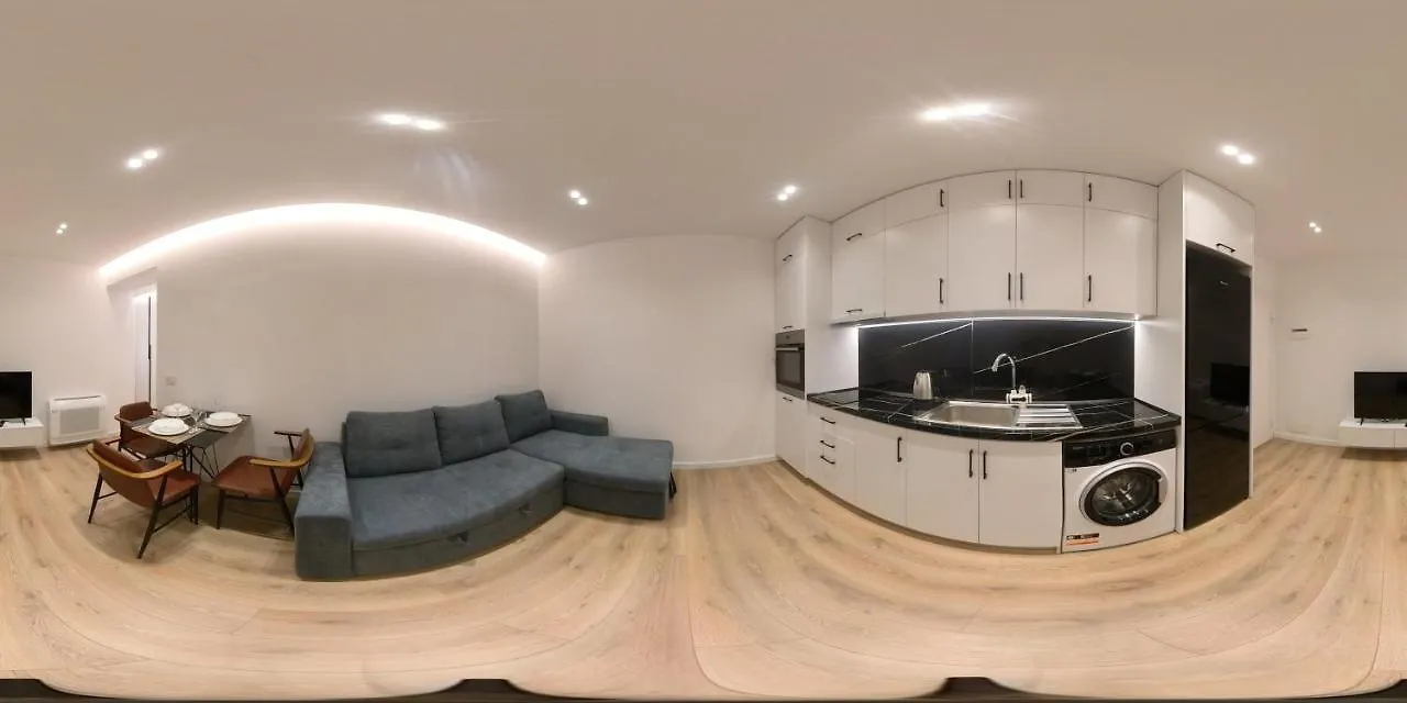 Am Luxury Apartment 티라나 0*,