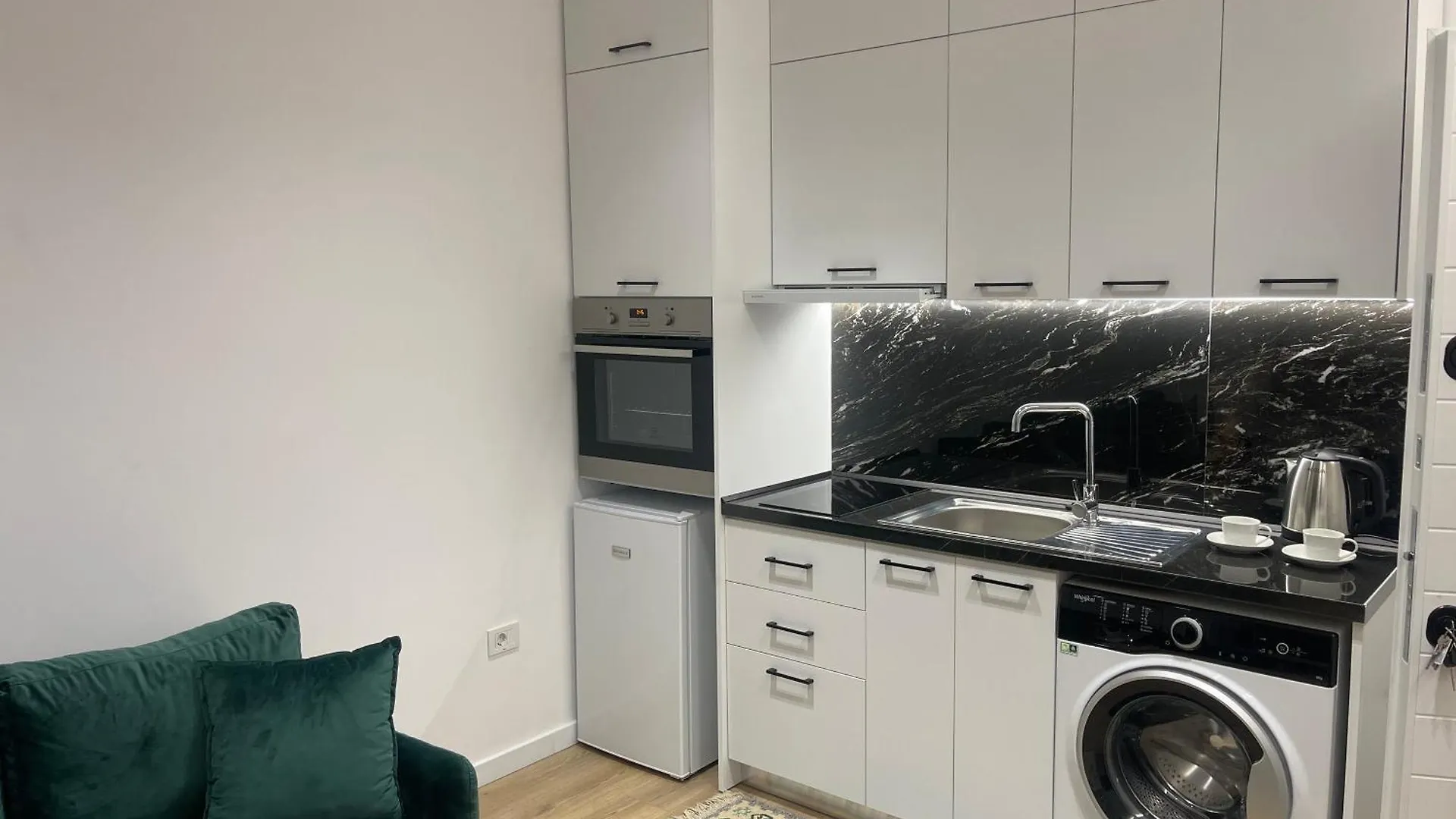Am Luxury Apartment 티라나 0*,  알바니아